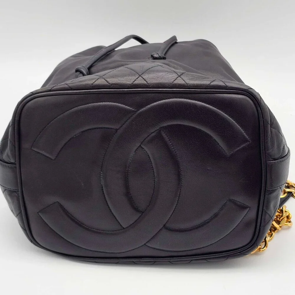 CHANEL Leather Shoulder Bag 783-042525